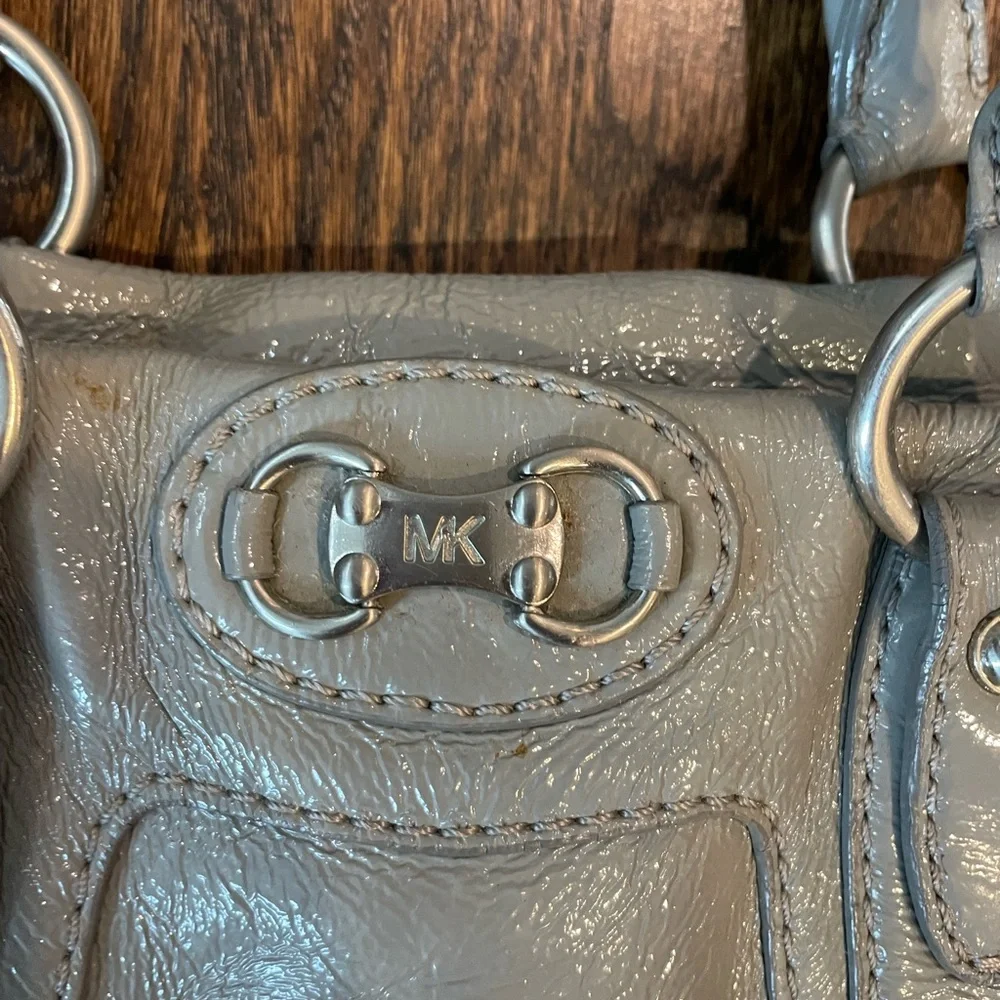 Michael Kors Satchel Patent Gray - Picture 2 of 5